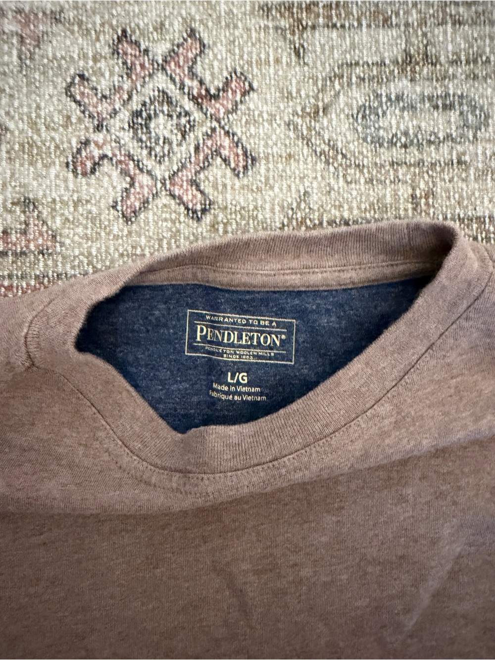 Pendleton Men's Long-Sleeve Pocket Crewneck Shirt Large - Taupe Brown